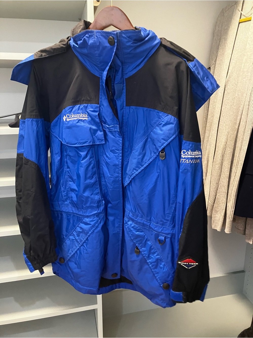 Vintage Columbia Titanium Women’s Ski Jacket – Medium